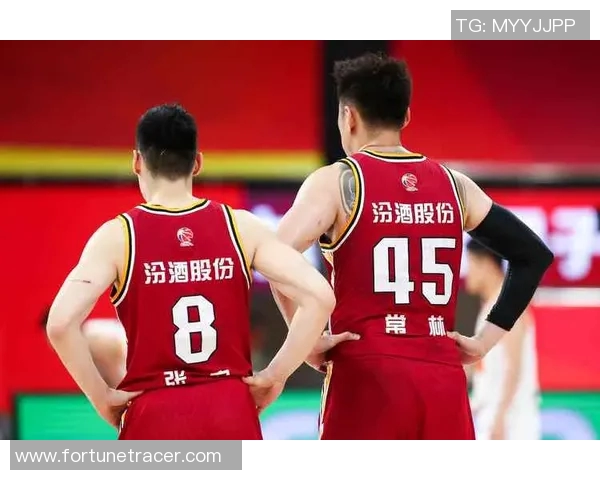 2014年CBA季后赛北京队对阵山西队精彩回顾与赛况分析 2014年CBA季后赛北京队对阵山西队精彩回顾与赛况分析