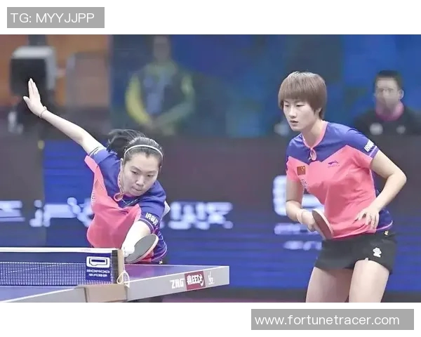 2012年乒乓球女单决赛丁宁与李晓霞的巅峰对决与精彩瞬间回顾