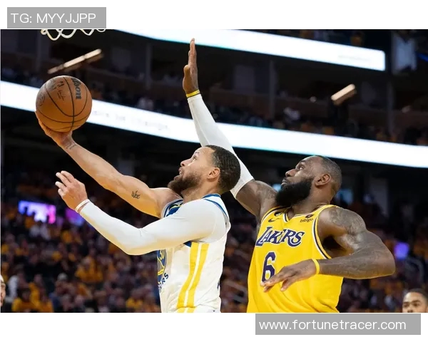 詹姆斯全能表现助湖人加时逆转勇士成功晋级季后赛 詹姆斯全能表现助湖人加时逆转勇士成功晋级季后赛