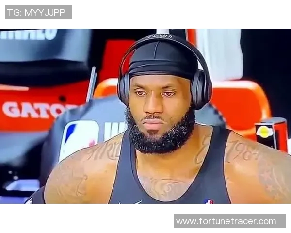 詹姆斯耳机的音质与设计完美结合带给你前所未有的听觉体验