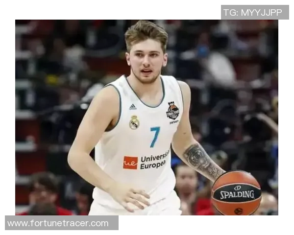 扎克拉文的篮球之路：从新星崛起到全明星的辉煌历程