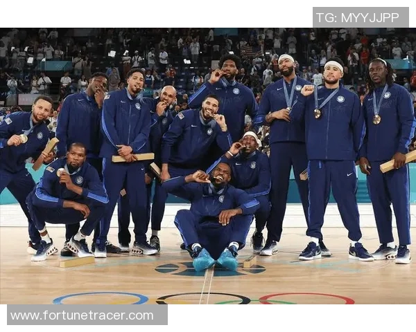 澳大利亚男篮迎战美国男篮精彩对决分析与赛后点评 澳大利亚男篮迎战美国男篮精彩对决分析与赛后点评