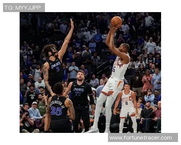 东契奇狂砍73分刷新现役得分纪录独行侠成功终结太阳11连胜之路 东契奇狂砍73分刷新现役得分纪录独行侠成功终结太阳11连胜之路