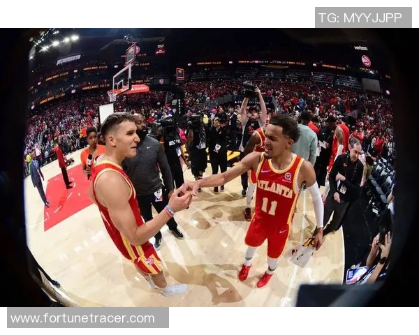 特雷杨领衔亚特兰大老鹰队重返季后赛的辉煌之路 特雷杨领衔亚特兰大老鹰队重返季后赛的辉煌之路