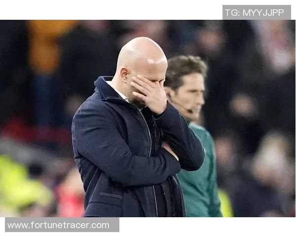 利物浦与曼城激战正酣比分悬念迭起球迷热情高涨