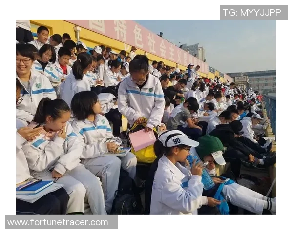 信丰二中足球比赛精彩视频直播全程回顾与精彩瞬间分享